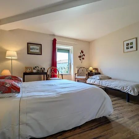 Bed & Breakfast Chambre Coquelicot Pour 3 Avec Sdb Privative Et Recharge Electrique, Wifi Offert - Fr-1-582-495 *